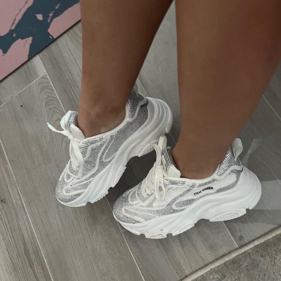 New white Steve Madden sneakers with silver rhinestones size 8M - Picture 5 of 8